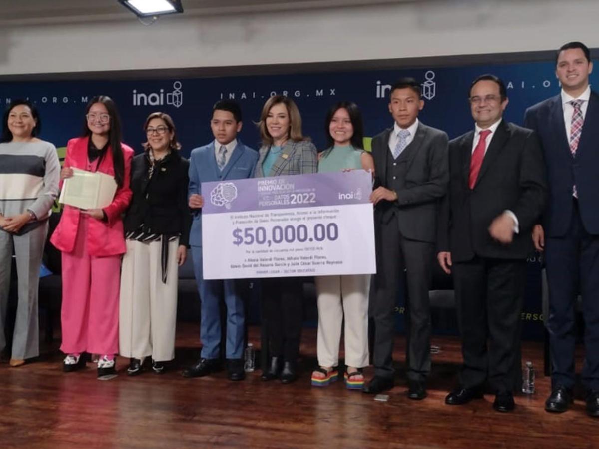Alumnos BUAP ganan concurso del INAI 2022