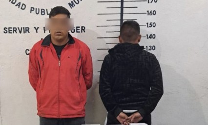 Policías de San Pedro Cholula detiene a dos personas por robo a clínica 12 del IMSS