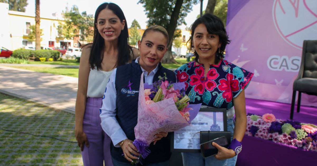 Paola Angón conmemora Día Internacional de la Mujer