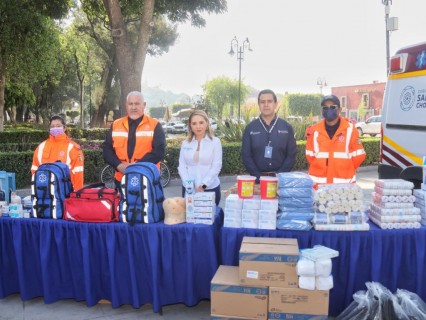 Gobierno de San Pedro Cholula hace entrega de ambulancia e insumos médicos