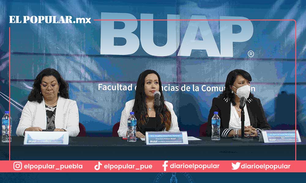 Angélica Mendieta Ramírez, directora de la Facultad de Ciencias de la Comunicación, destacó el crecimiento del Congreso de Investigadoras del SNI y de Iberoamérica