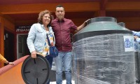 Ayuntamiento de Esperanza concluyó entrega de más de mil tinacos