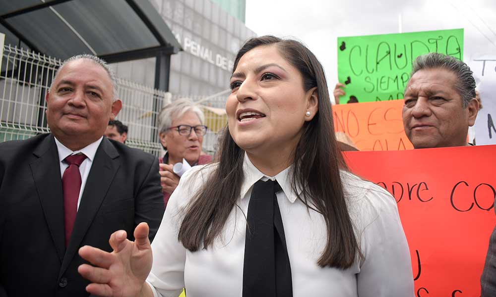 Tras caerse delitos en su contra, Claudia Rivera señala al Poder Judicial de incriminarla
