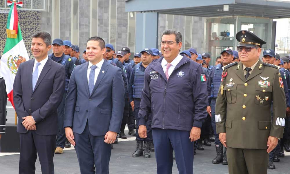 Gobierno del estado, comprometido con seguridad de Puebla; Sergio Salomón entrega armamento y patrullas