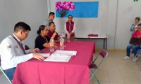 Ayuntamiento de Esperanza brinda asesoría a habitantes de la Colonia La Palma