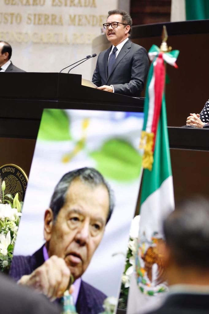 Nacho Mier dedica emotivas palabras a Porfirio Muñoz Ledo en Cámara de Diputados.