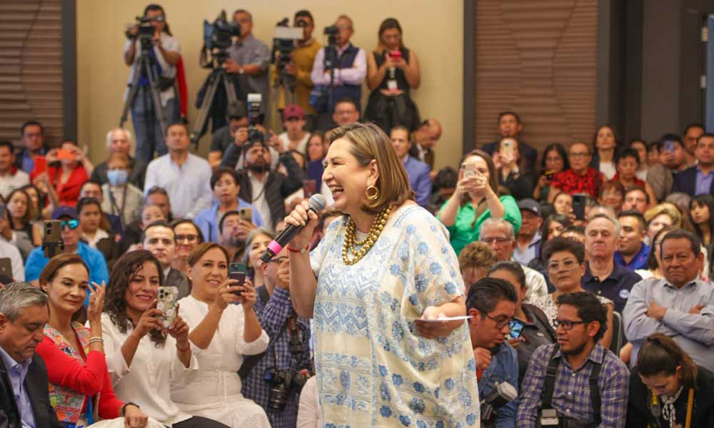 Xóchitl alza la mano a Nadia Navarro y Lalo Rivera para aspirantes a la gubernatura de Puebla