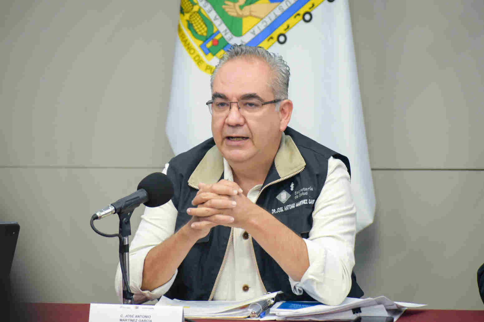 El doctor José Antonio Martínez presentó su renuncia a la titularidad de la Secretaría de Salud