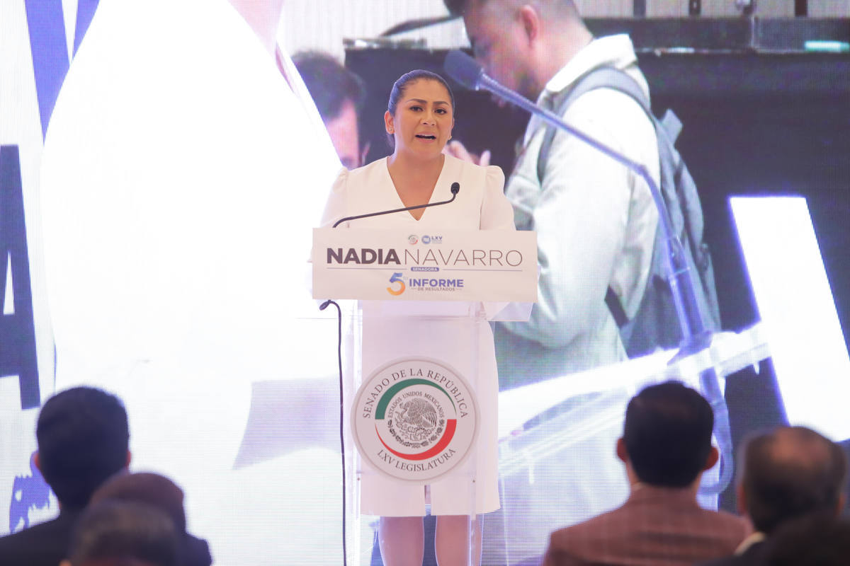 Nadia Navarro presenta 5to informe de labores