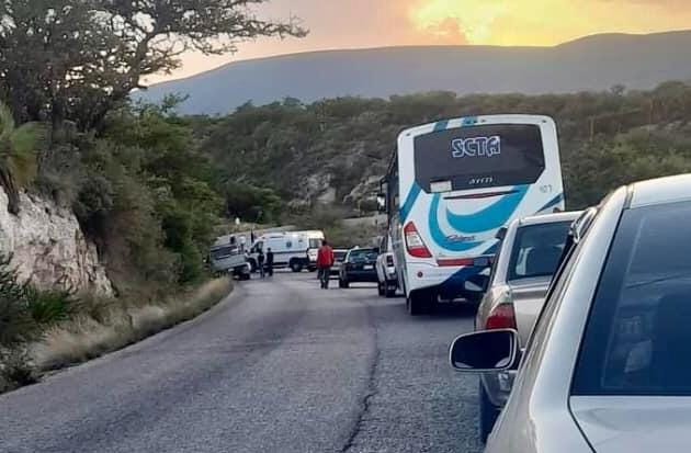 De acuerdo con las versiones de medios de comunicación locales, los hechos ocurrieron alrededor de las 15:00 horas del 6 de agosto en un paraje carretero entre las comunidades de San Martín Atexcal y San Nicolás Tepoxtitlan.