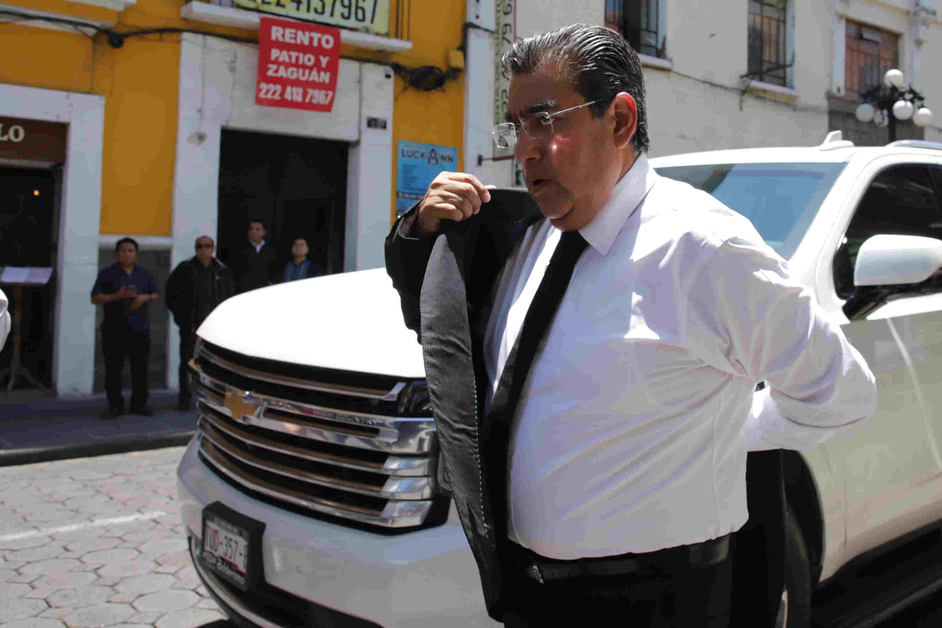 Sergio Salomón Céspedes, presente en el homenaje a Aurora Sierra en el Congreso del Estado