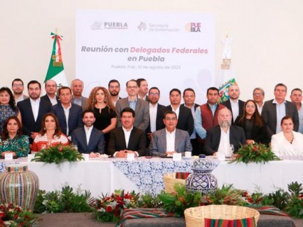 Trabajo en Equipo para el Progreso: Gobernador y Delegados Federales Impulsan Políticas Transformadoras en Puebla