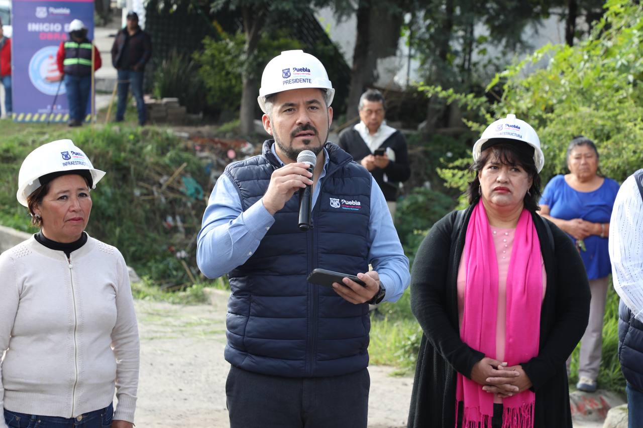  El Gobierno Municipal presidido por Eduardo Rivera realiza con una inversión de 5.5 millones de pesos para garantizar una movilidad segura entre colonias