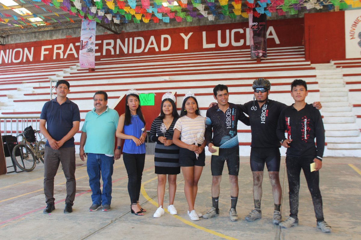 Solo 4 lograron obtener los primeros lugares en el concurso anual de ciclismo de la Feria Huitzilan 2023