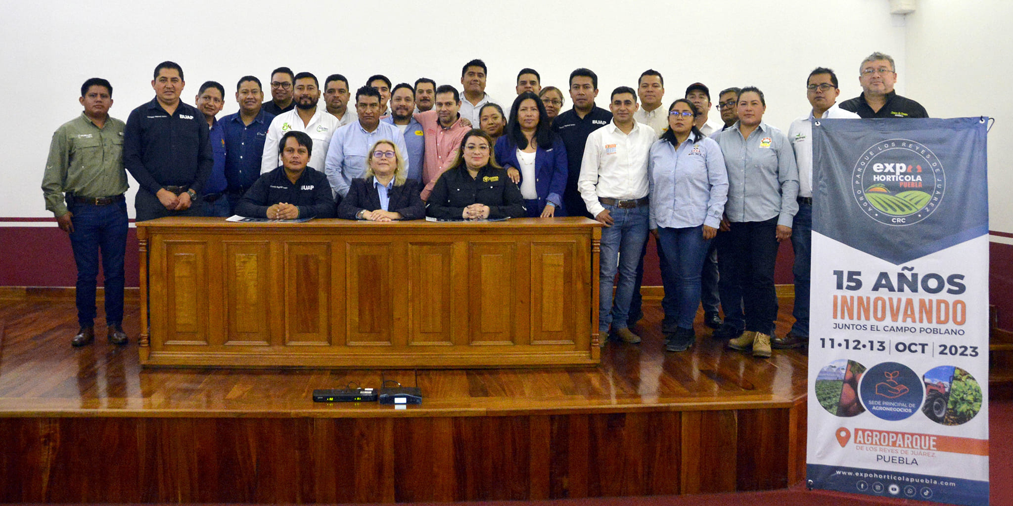 La directora del Complejo Regional Centro de la BUAP, Mirna López Fuentes, resaltó la importancia de sumarse a la mejora del campo mexicano.