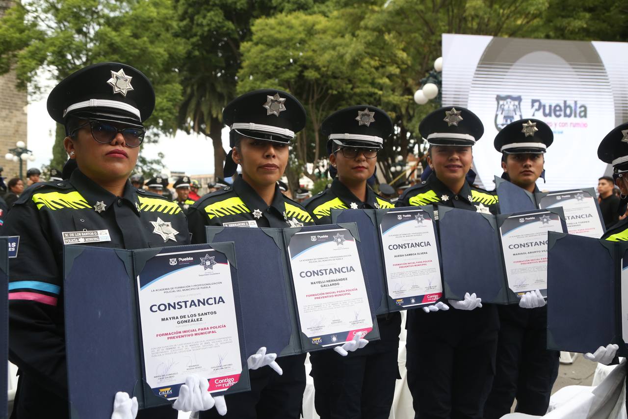 Pertenecientes a la trigésimo séptima generación del curso de formación policial inicial quienes, a partir de este momento, se suman a las filas de la Secretaría de Seguridad Ciudadana (SSC).