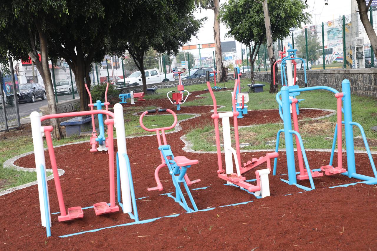 Rehabilitación del parque de la colonia Popular Coatepec 