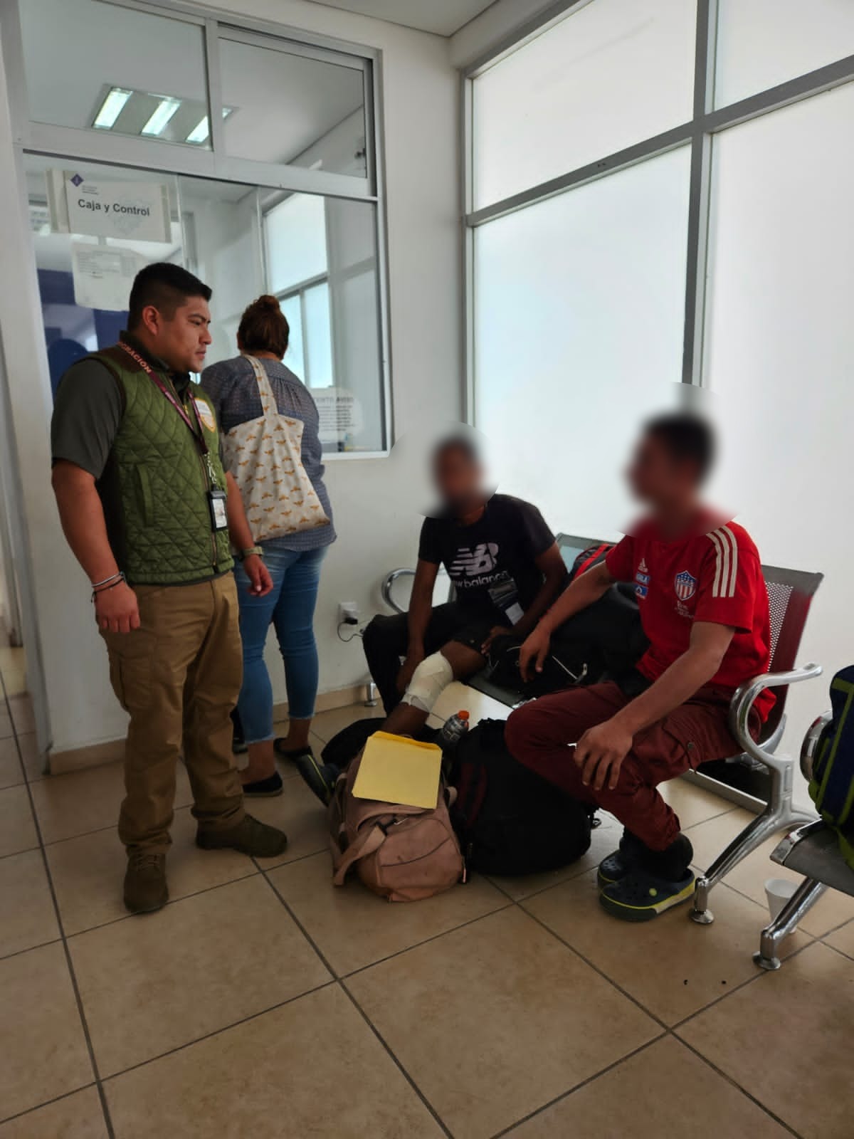 El Instituto Nacional de Migración (INM) indicó que las 36 personas que resultaron lesionadas tras un accidente automovilístico en Oaxaca han sido trasladadas al Hospital de Tehuacán, Puebla