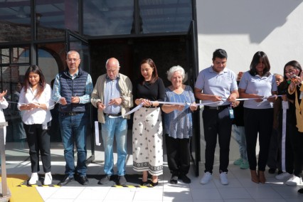 Un Respiro para la Tercera Edad: Alberca Restaurada Brinda Salud y Vitalidad en 'Casa del Abue