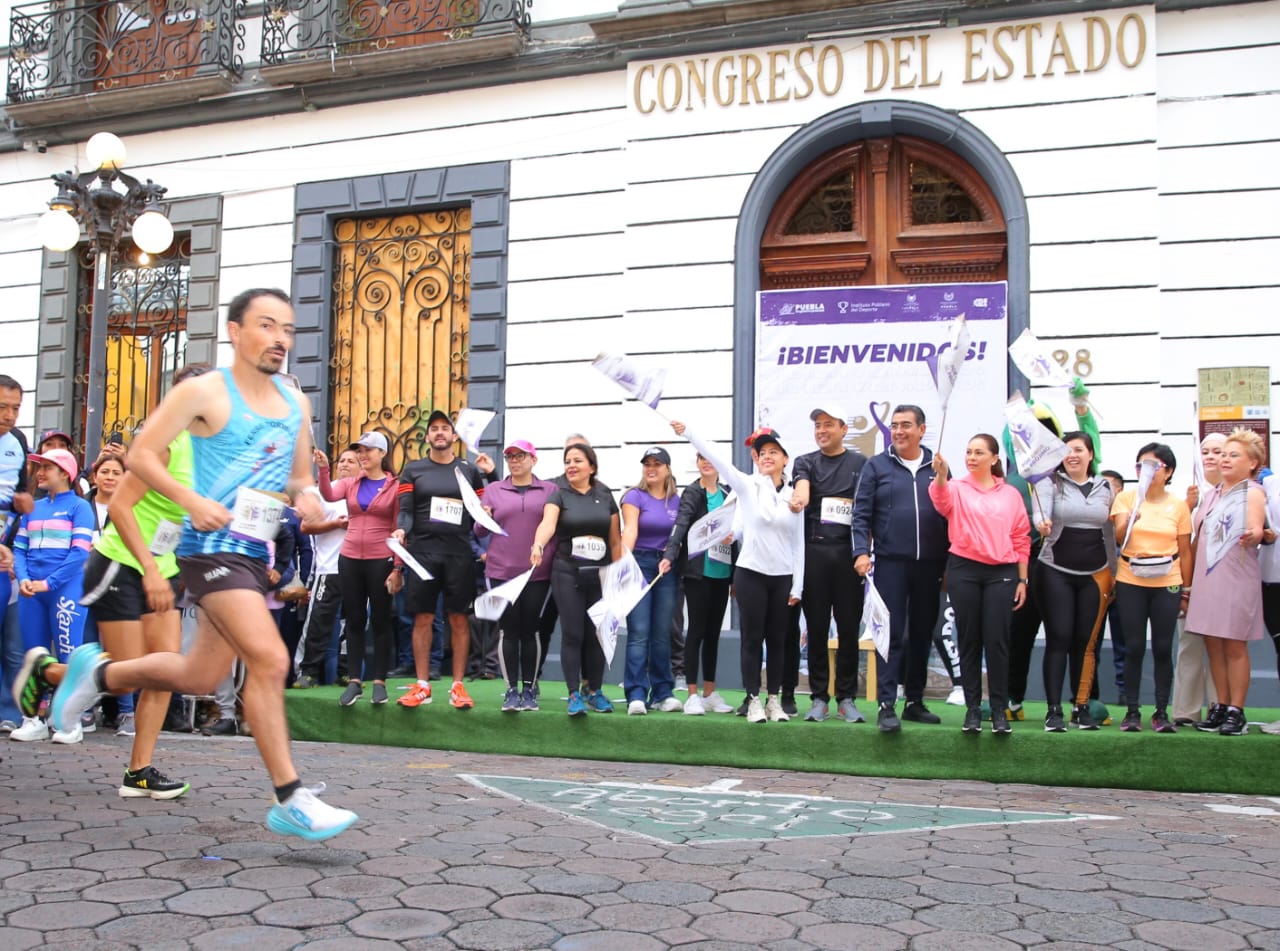 Sergio Salomón Céspedes encabezó la carrera Por Amor al Prójimo