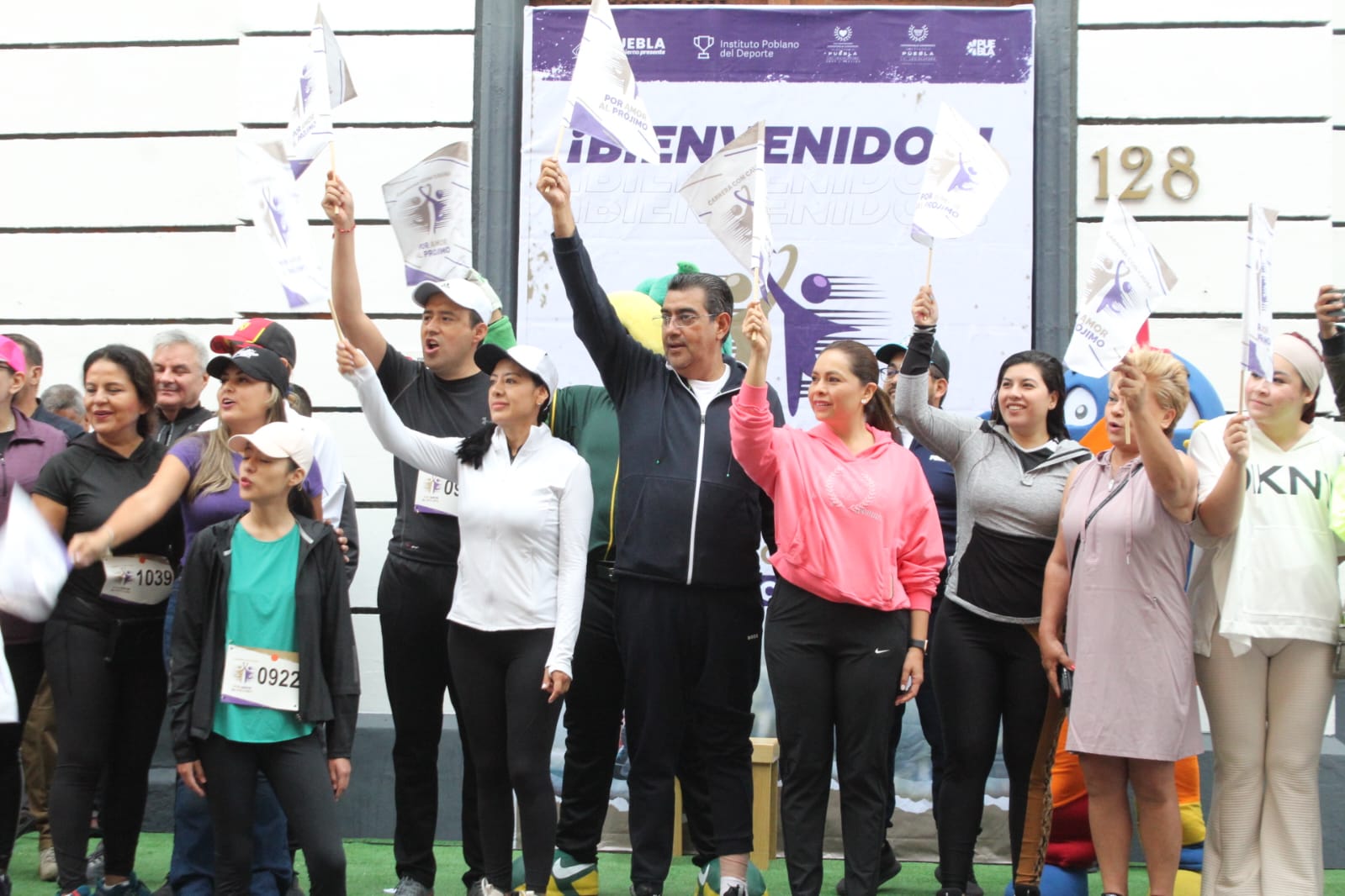 Carrera Benéfica en Puebla Reúne a Más de 1,700 Corredores