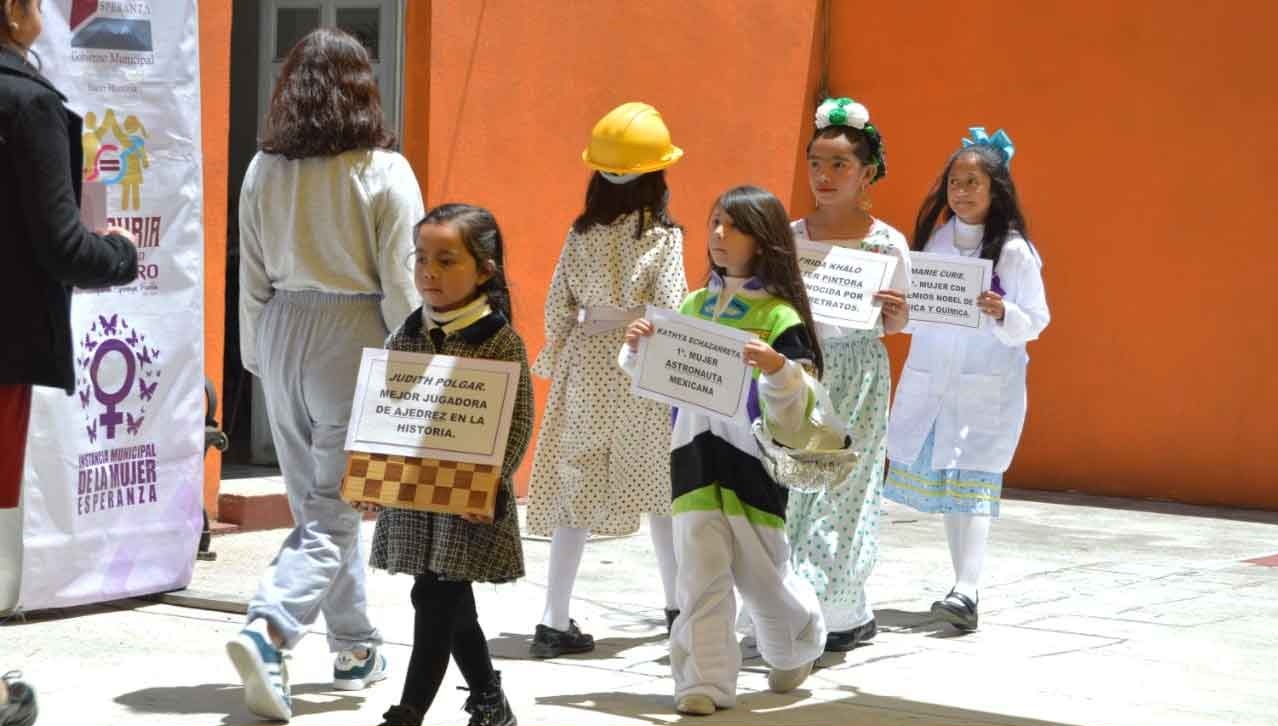 Ayuntamiento de Esperanza celebra el primer aniversario de la Instancia Municipal de la Mujer