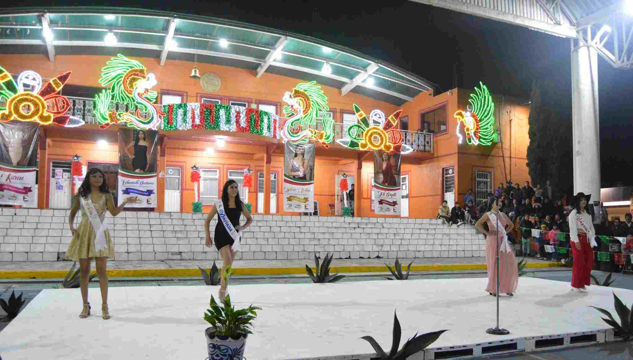 Éxito en el Certamen Reina de Fiestas Patrias Esperanza 2023