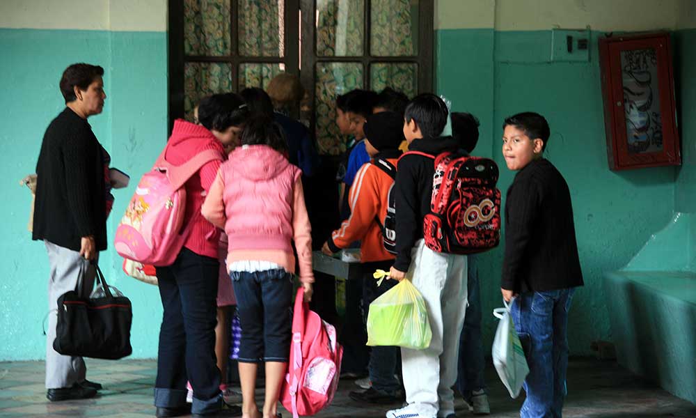 Puebla es quinto lugar nacional en analfabetismo: 334 mil 179 no saben leer ni escribir