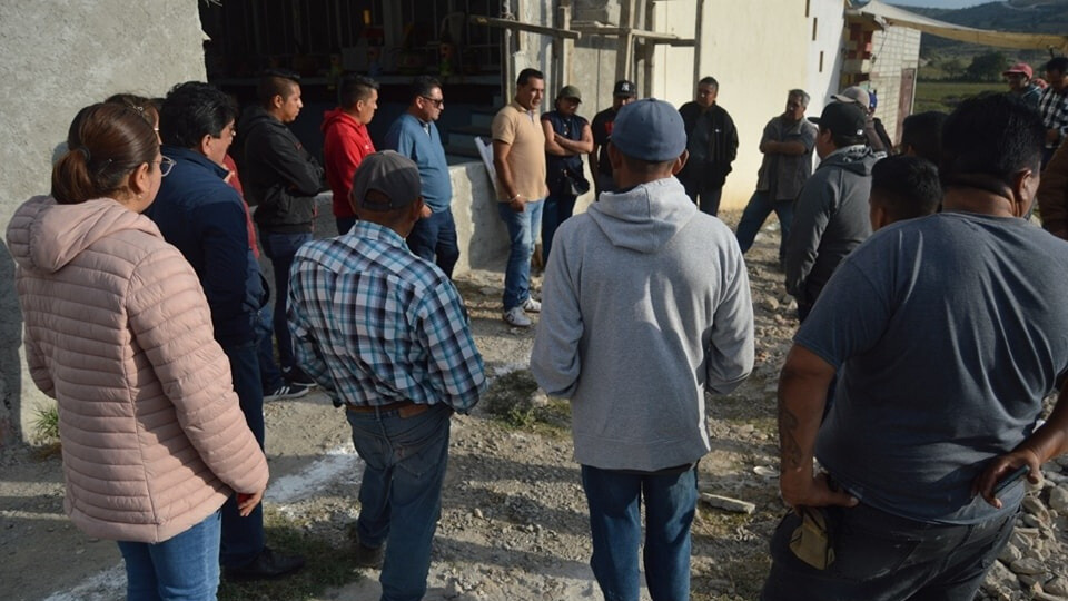 El presidente municipal de Esperanza, se reunió con los residentes de la Colonia El Prado 