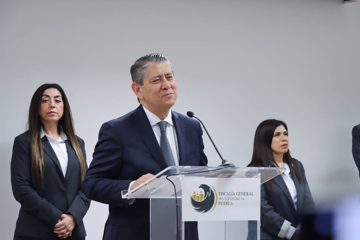 Gilberto Higuera Bernal informó que ya se realizan cateos en Puebla y otros estados en búsqueda de los siete jóvenes que golpearon a Ernesto Calderón