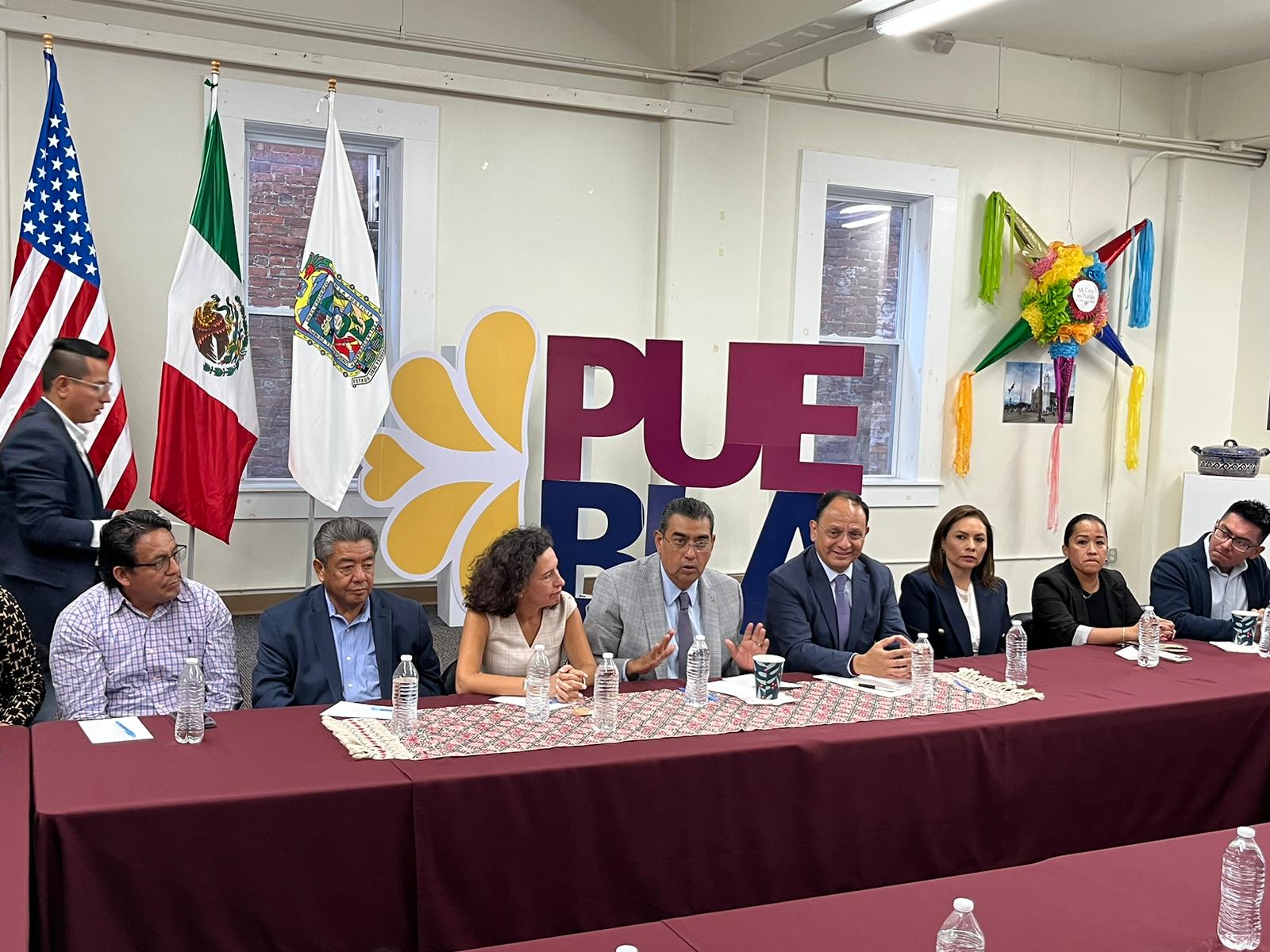 Sergio Salomón sostuvo un encuentro con miembros de la Cámara de Comercio México-Estados Unidos, capítulo Noreste