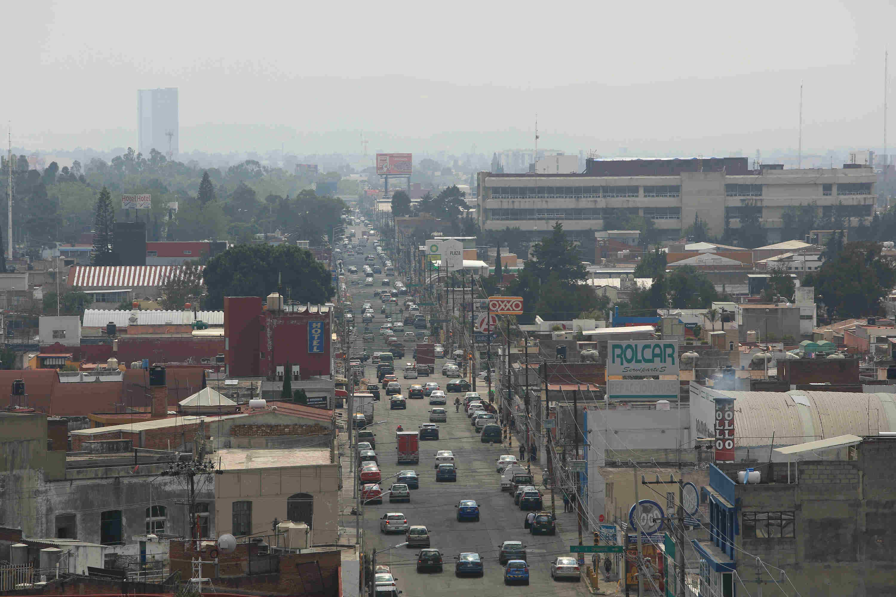 En Puebla, el 60% de los automóviles contamina el ambiente