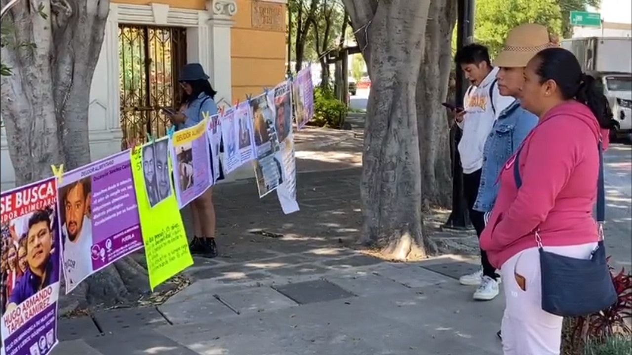 Colectivos feministas exponen a deudores alimentarios en Parque del Migrante
