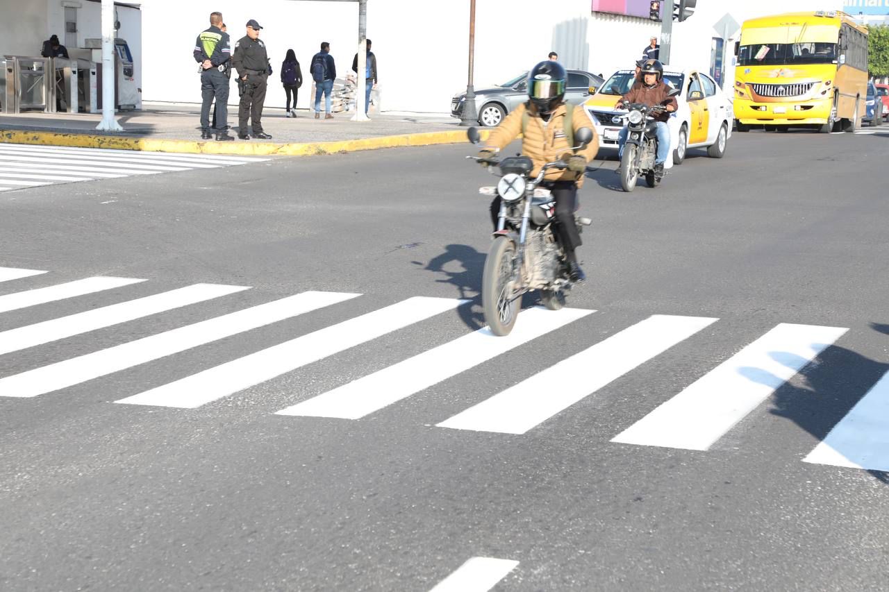 Se hizo mantenimiento de 265 controladores de tránsito y 51 semáforos peatonales