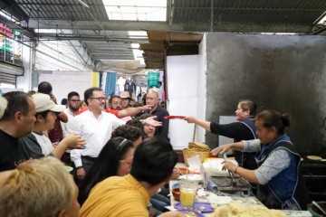 Nacho Mier Visita el Mercado La Acocota