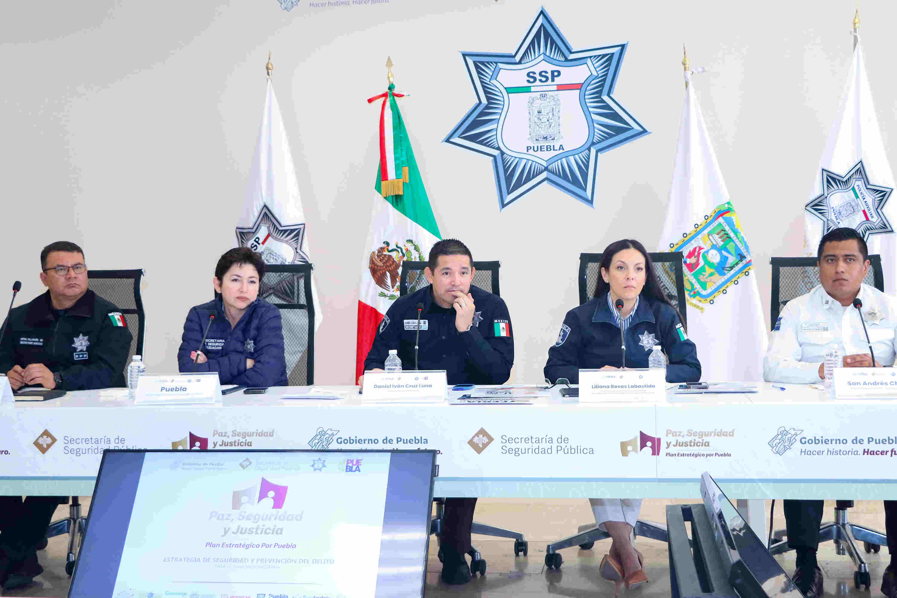  Puebla no se puede celebrar nada, dado que diariamente se reportan en promedio 215 delitos al día en la Fiscalía General del Estado en promedio. 