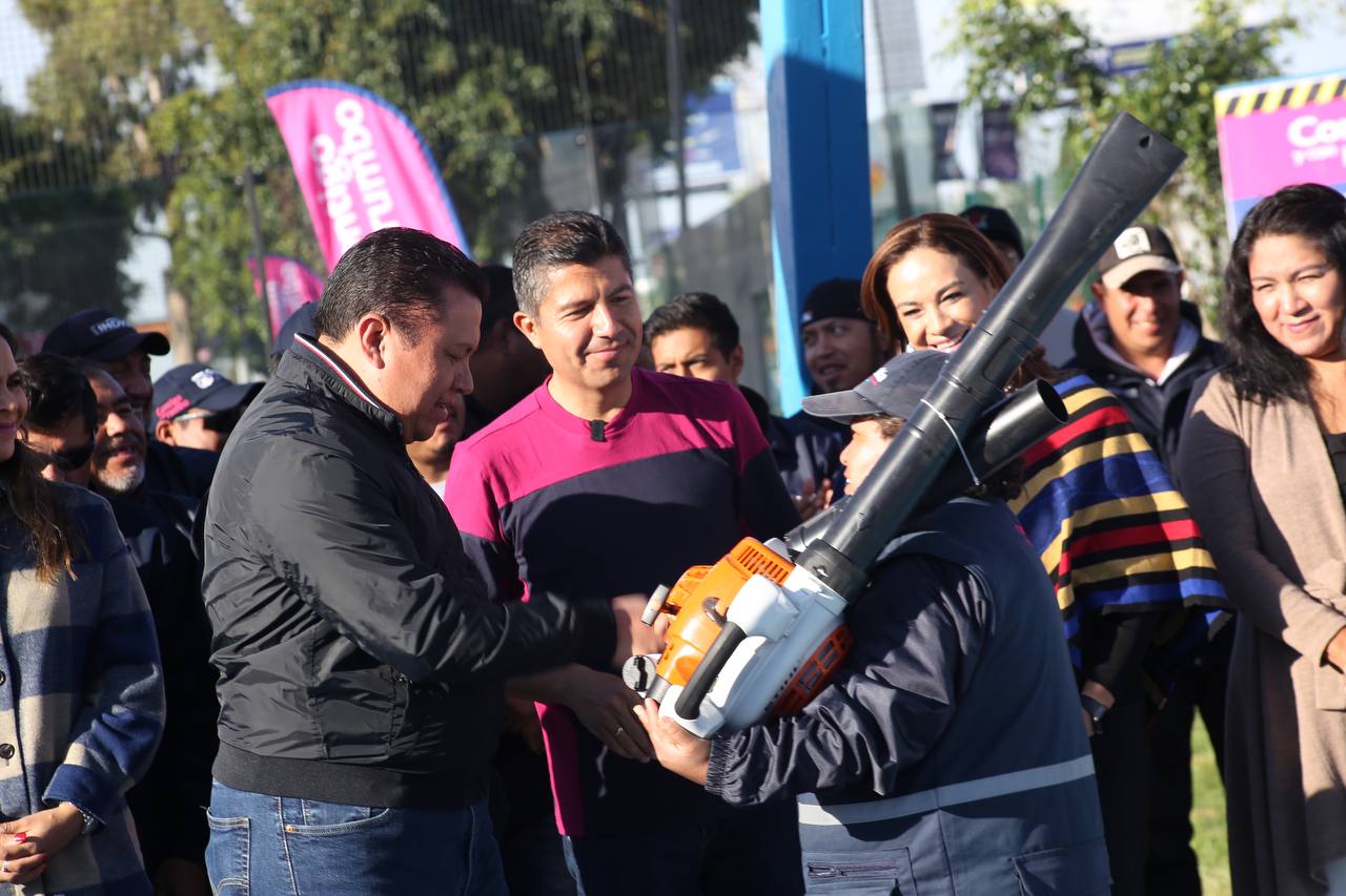  Eduardo Rivera también dio a conocer que como parte de la estrategia de hacer de Puebla una ciudad más limpia y bonita