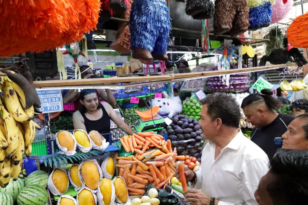 Nacho Mier en el Mercado Independencia: Escuchando a la Comunidad