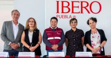 IBERO Puebla reconoce a emprendedores poblanos