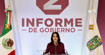 Norma Layón dio su segundo informe de gobierno