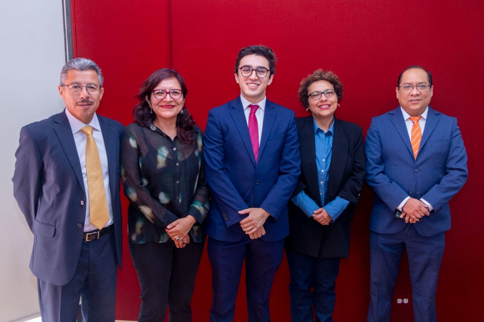 Es fundamental el papel de los jóvenes en el marco formativo de la Universidad,