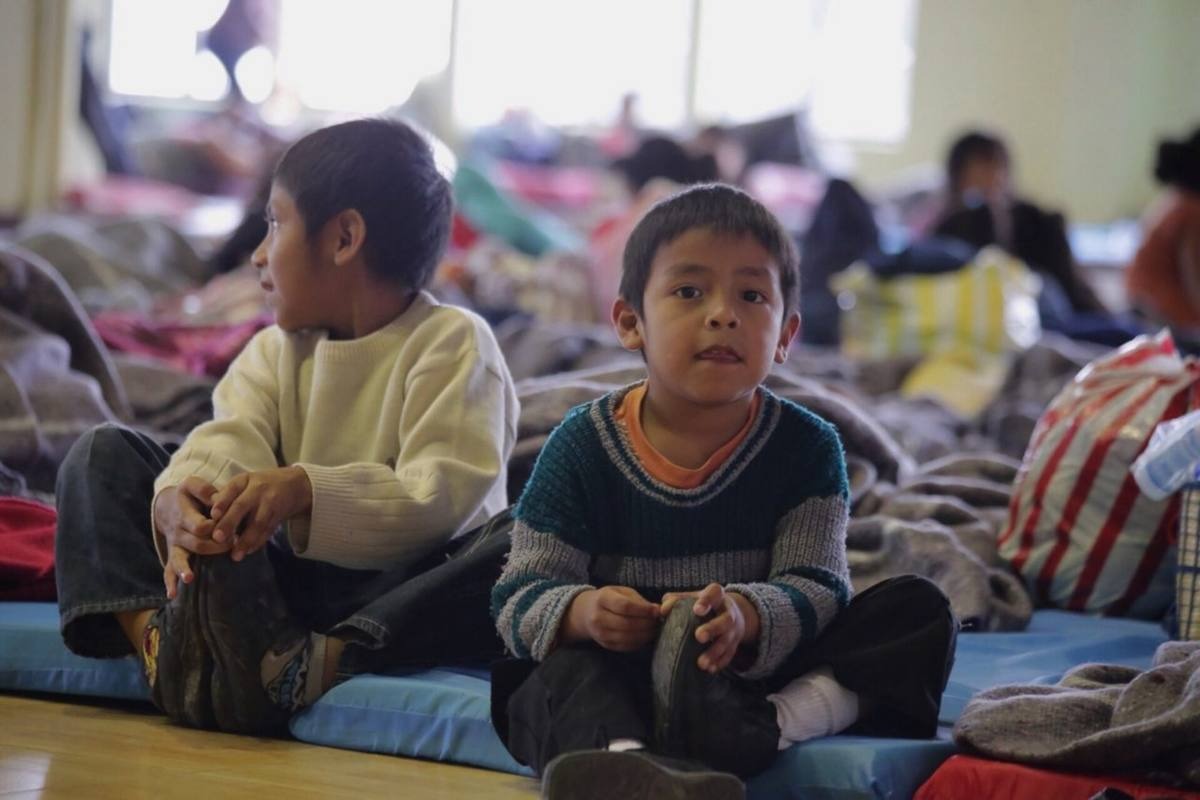a ayuda brindada por los centros proviene de la búsqueda por la disminución de la brecha educativa de los jóvenes, así como al brindarles un espacio seguro donde desarrollar sus actividades. 