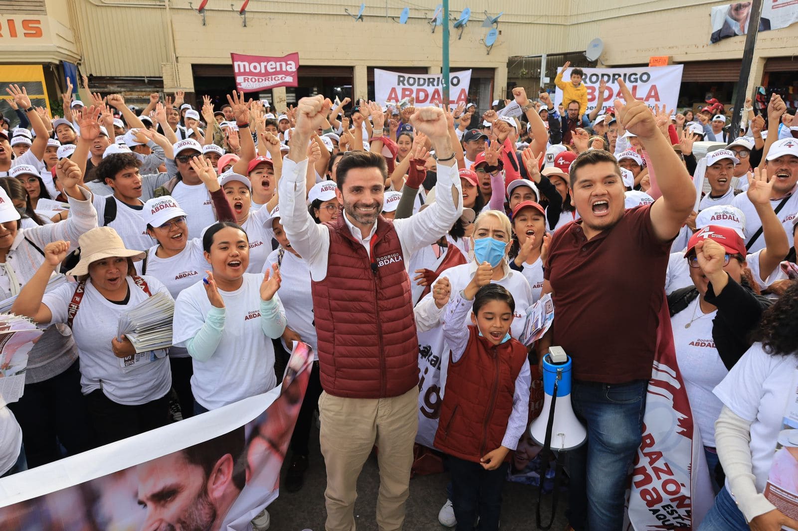 Agradecimiento y determinación: Rodrigo Abdala ante la encuesta de Morena en Puebla