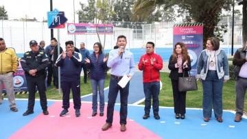 Entrega Ayuntamiento de Puebla rehabilitación del parque Benito Juárez en La Libertad