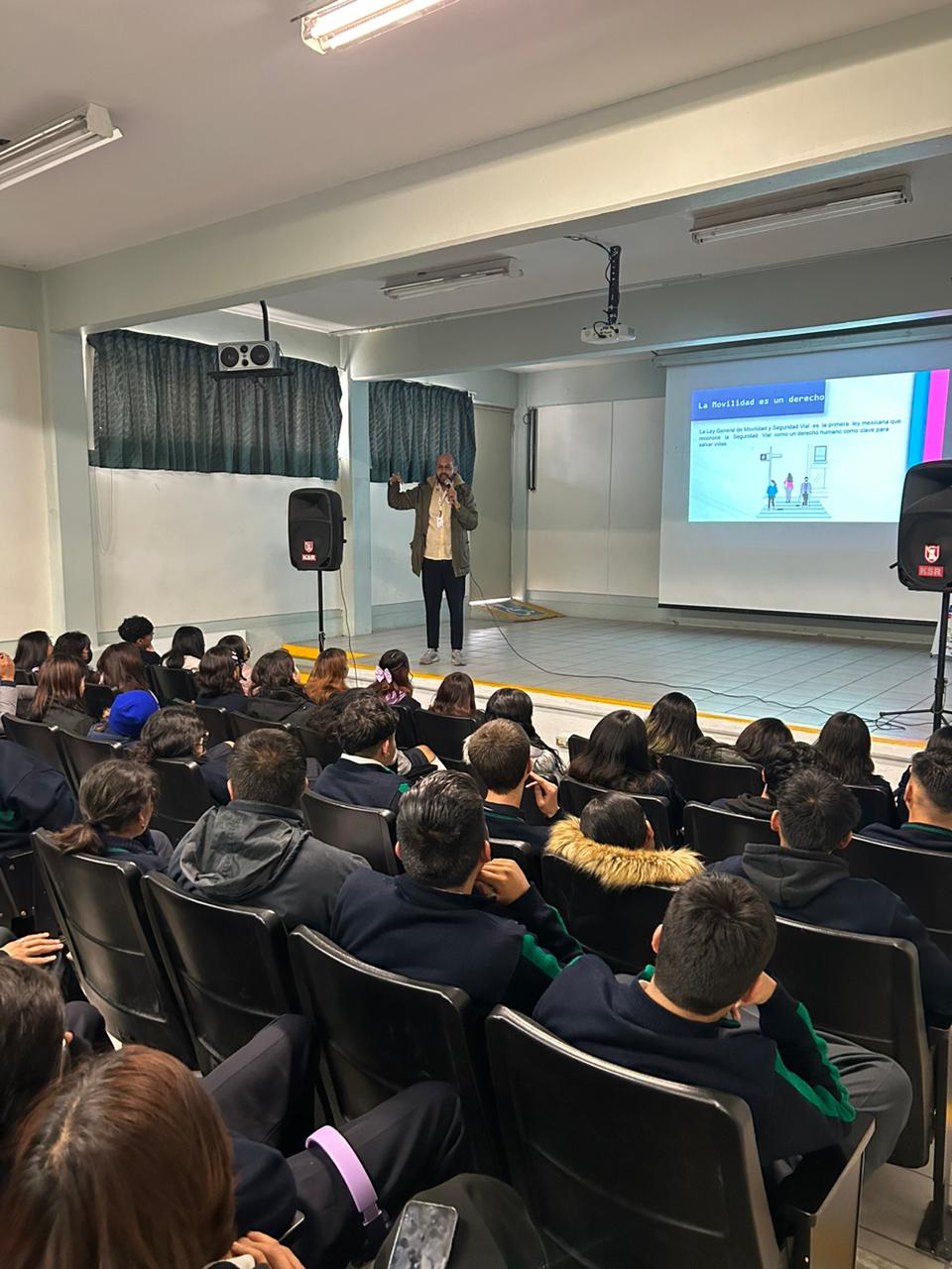 Ayuntamiento de Puebla brinda talleres de movilidad a más de 200 estudiantes de San Bartolo