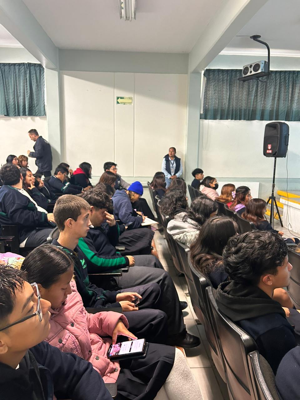 Ayuntamiento de Puebla brinda talleres de movilidad a más de 200 estudiantes de San Bartolo