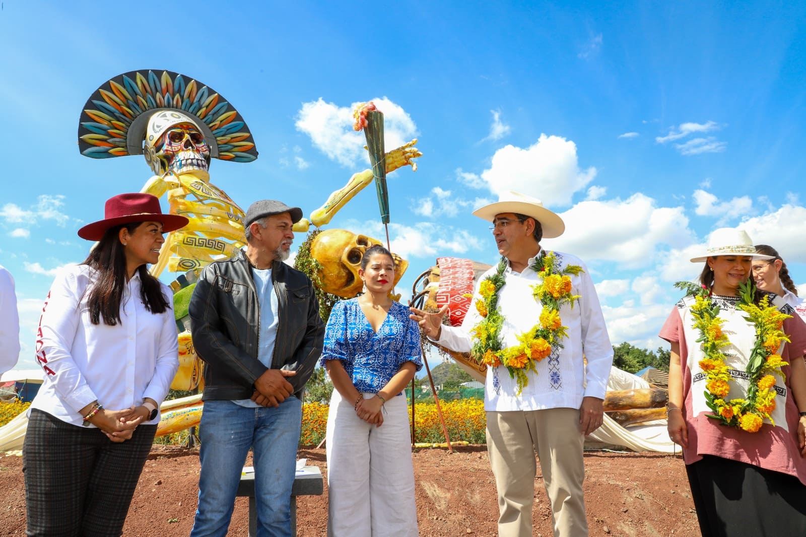 Con recorrido en el “Valle De Catrinas”, Sergio Salomón mantiene costumbres y tradiciones de Puebla