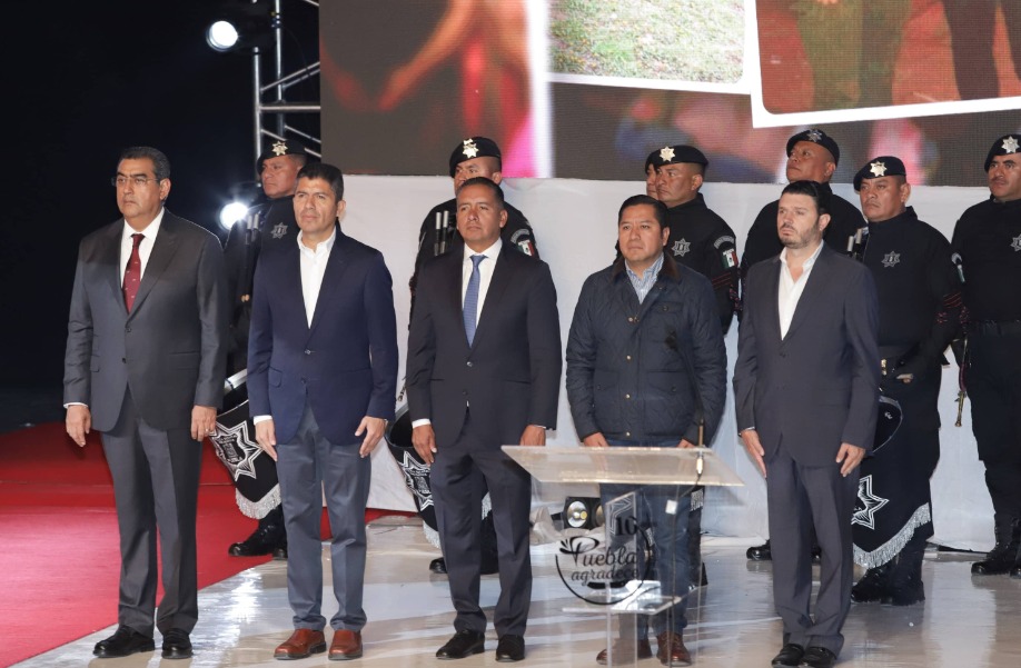  Homenaje a dos servidores que perdieron la vida