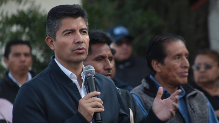 Ayuntamiento de Puebla entrega construcción de la red pluvial en Santa Catarina