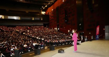 SMDIF Puebla imparte conferencia a más de dos mil estudiantes sobre prevención del embarazo adolescente